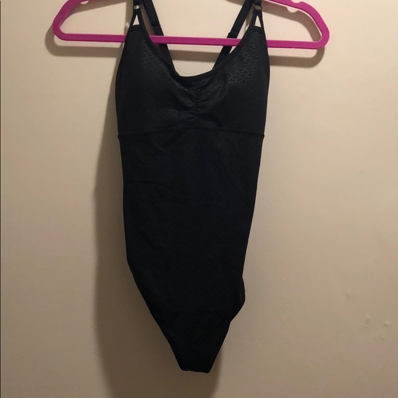 💕ONE Left Lululemon Everyday BalletThong Bodysuit - Picture 3 of 7